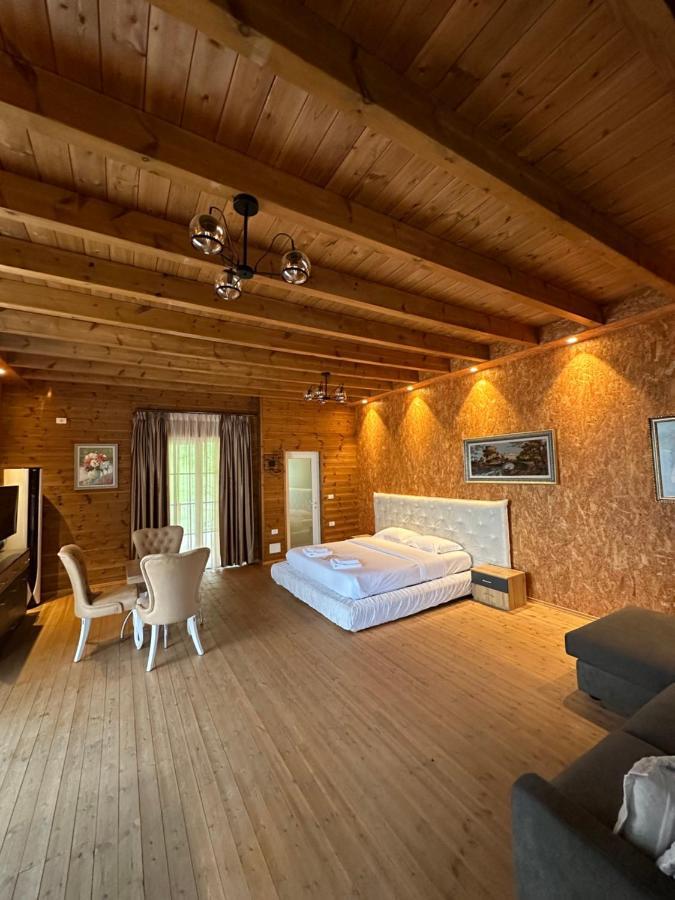 Bianca Hotel & Villa Priska e Madhe Exterior photo